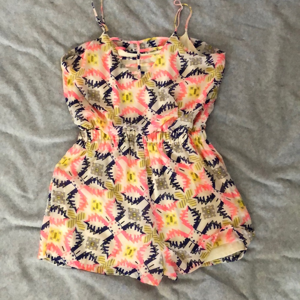 Romper - Picture 2 of 3